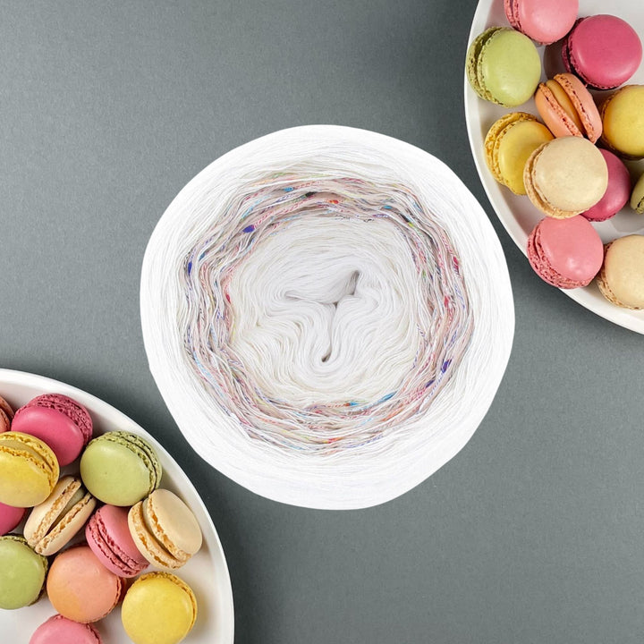 PREORDER Lola Macaron Tweed 250 Cream Pie