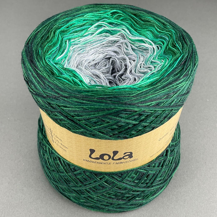 Lola Christmas 2024/25 Christmas Tree - LIMITED EDITION