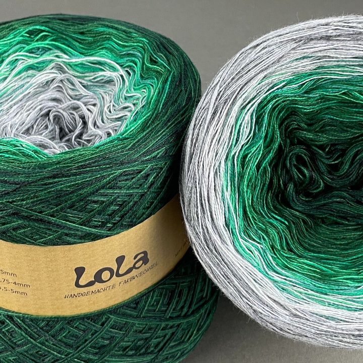 Lola Christmas 2024/25 Christmas Tree - LIMITED EDITION