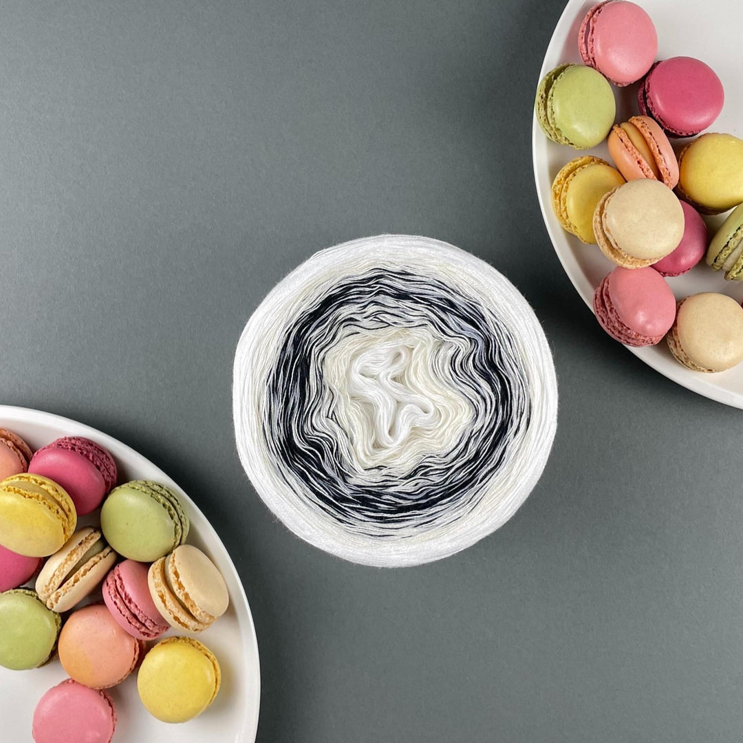 PREORDER Lola Macaron Vanilla Confetti mc4