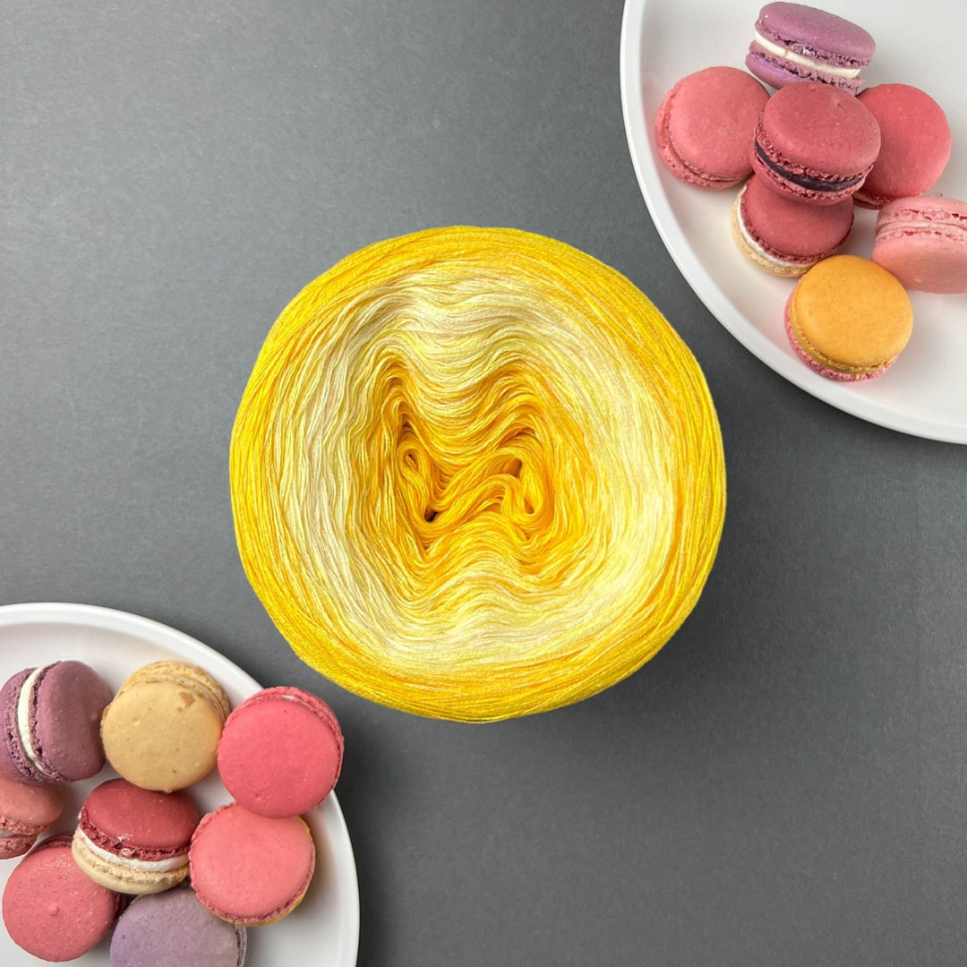 PREORDER Lola Macaron Lemon
