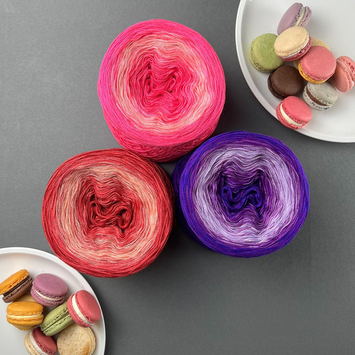 PREORDER Lola Macaron Raspberry