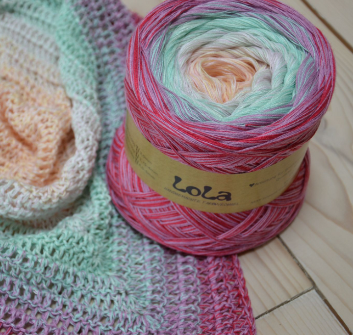 Lola In Pictures Blooming Tree