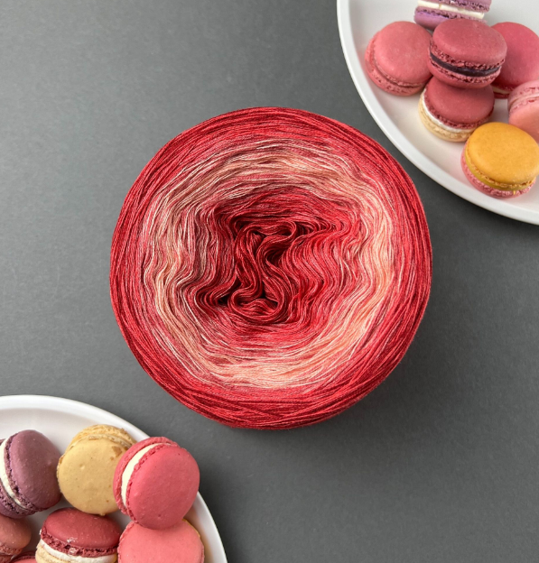 PREORDER Lola Macaron Strawberry