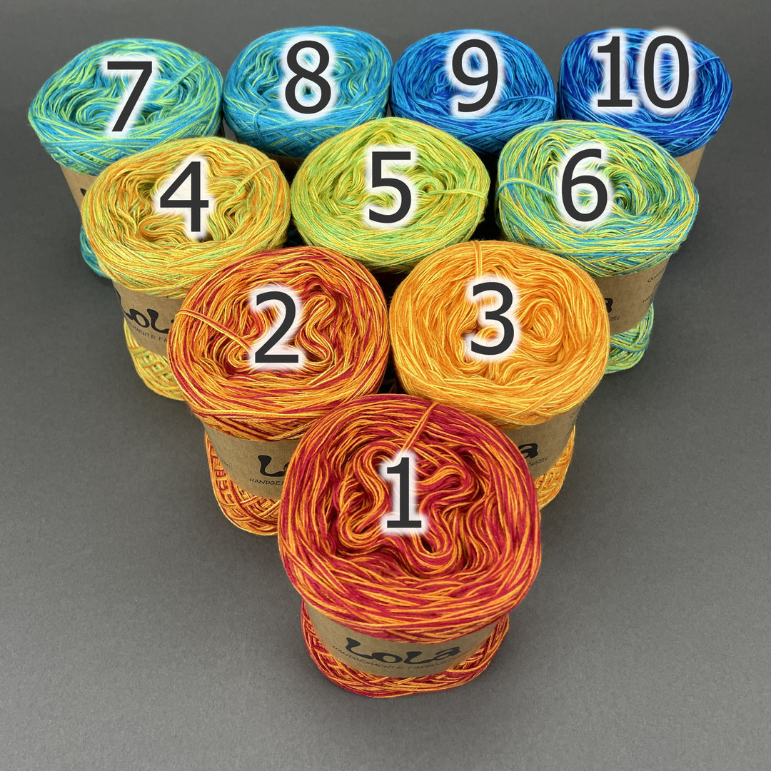 NEW!! Lola Bobbel Boxx CHRISTMAS 2025 - Decorated Houses - LIMITED EDITION