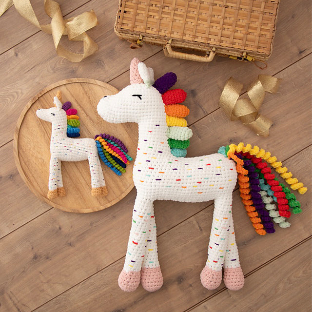 Sparkle The Unicorn Yarn Pack by Nienke Jongstra