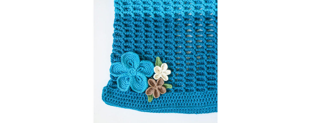 Flower Market Bag Yarn Pack by Kwannie Cheng
