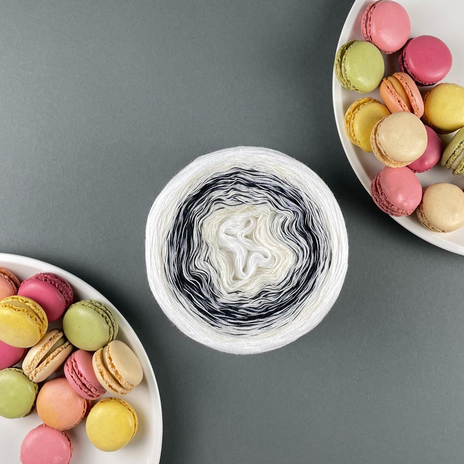 PREORDER Lola Macaron Vanilla Confetti mc4