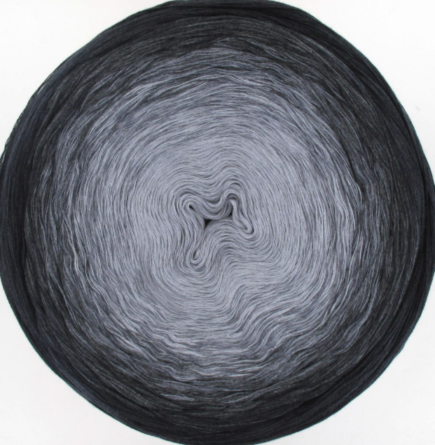 Lola Giant Darkness