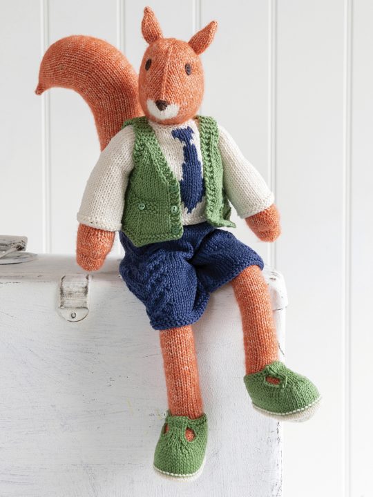 Knitted Animal Friends by Louise Crowther KIT - Archie The Squirrel